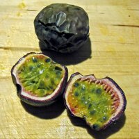 Fruit de la passion (Passiflora edulis) graines